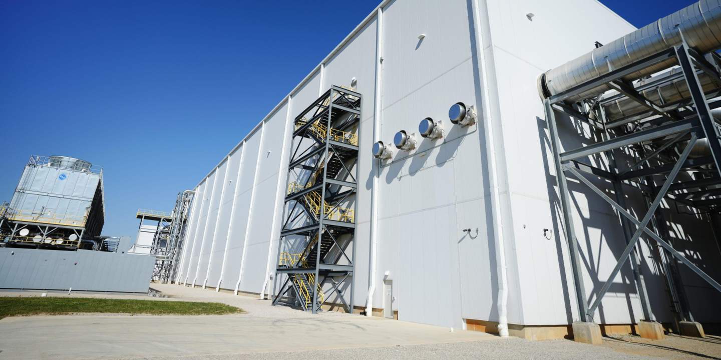 Blue Oval SK Battery Park 07